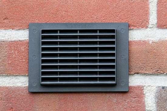 Ventilatierooster: waarom vrije doorlaat belangrijker is dan alleen de buitenmaat