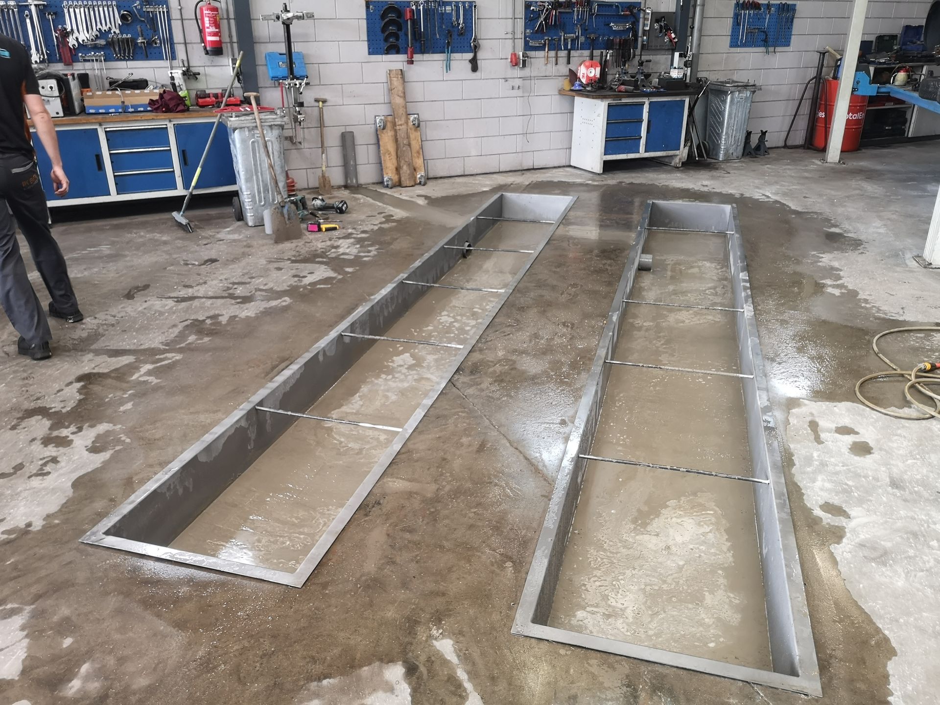 Betonvloer zagen voor schaarlift